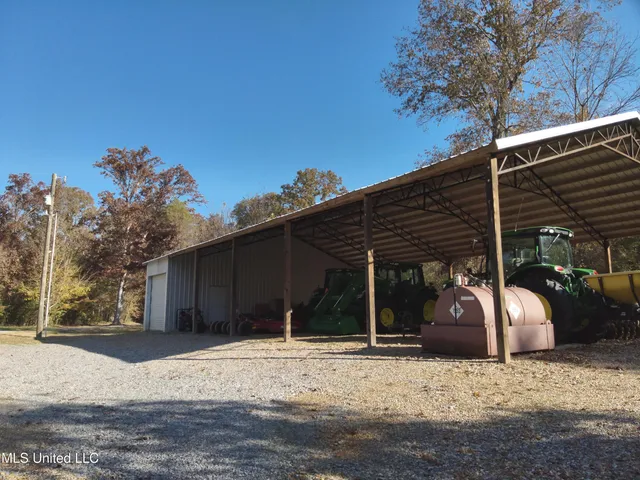 $1,754,445 | Paradise Road, Bentonia, MS 39040