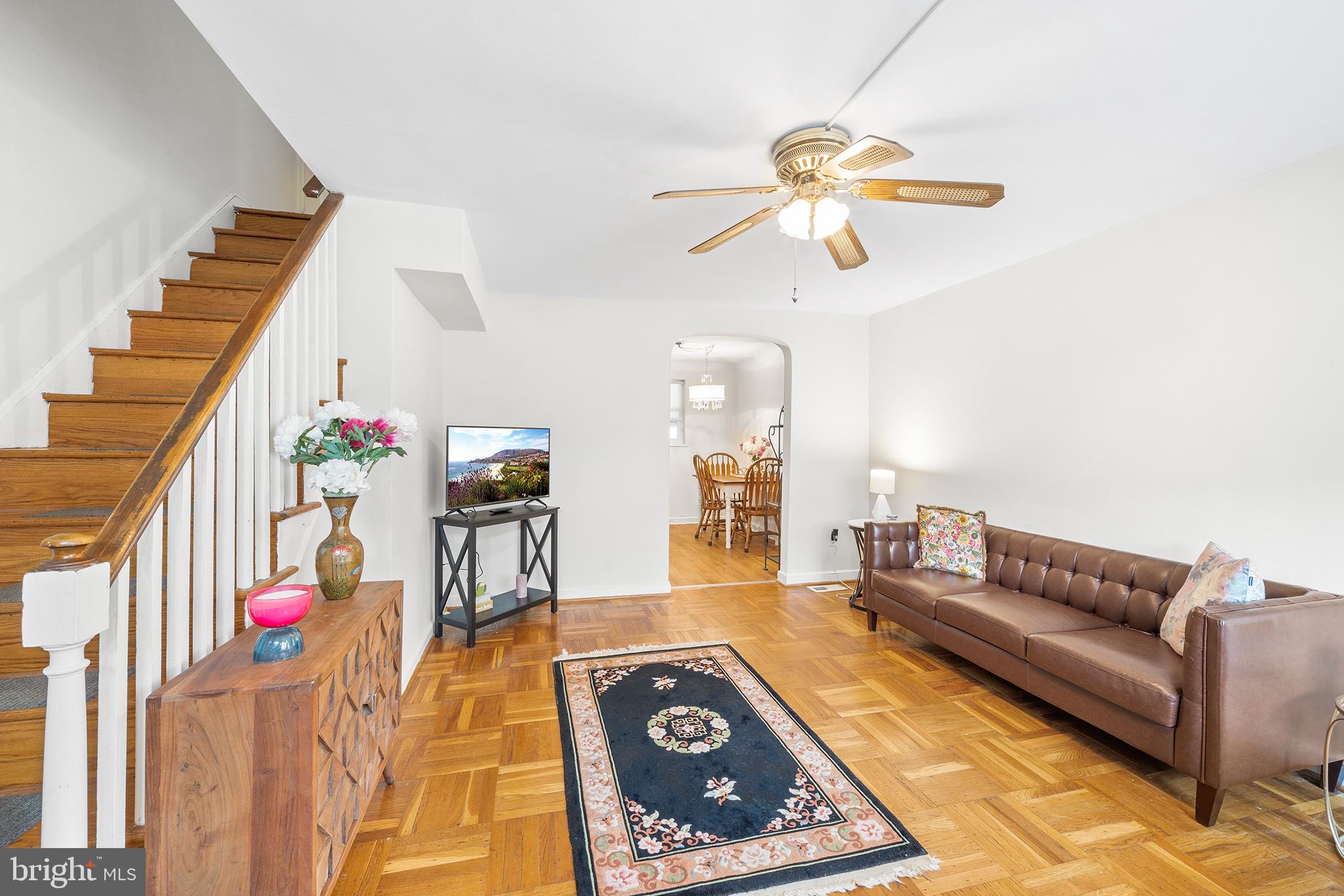 216 Overlook Road Philadelphia, PA 19128 - Photo 3 of 24 Gallery Image 3