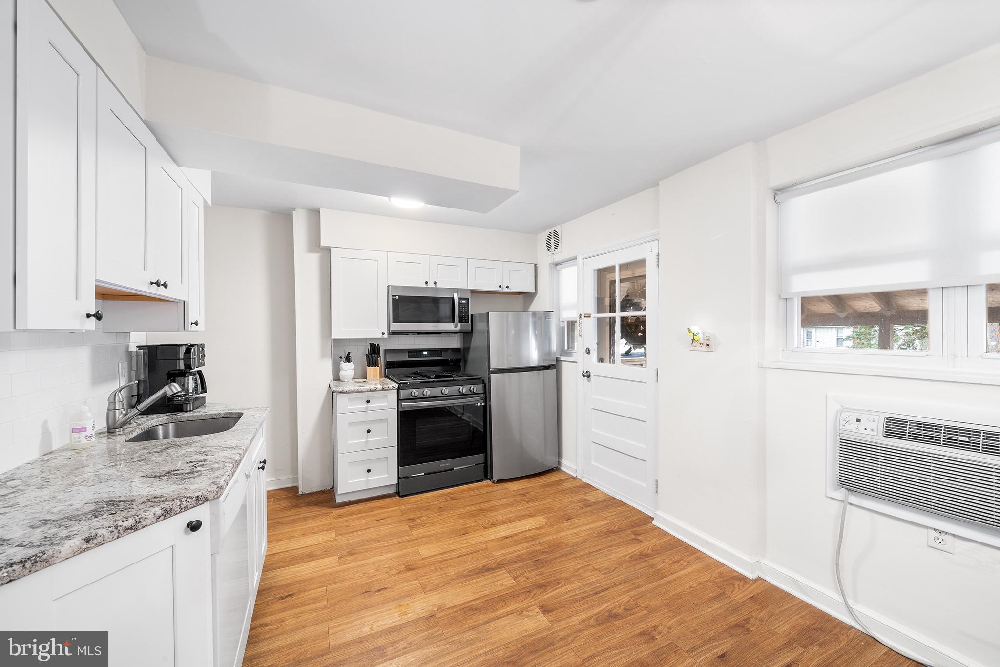 216 Overlook Road Philadelphia, PA 19128 - Photo 8 of 24 Gallery Image 8