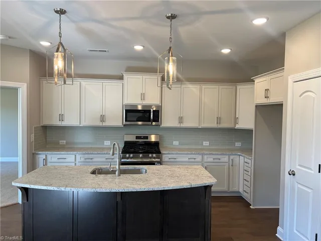 $459,474 | 4240 Quartersaw Lane, Unit TH6, Clemmons, NC 27012