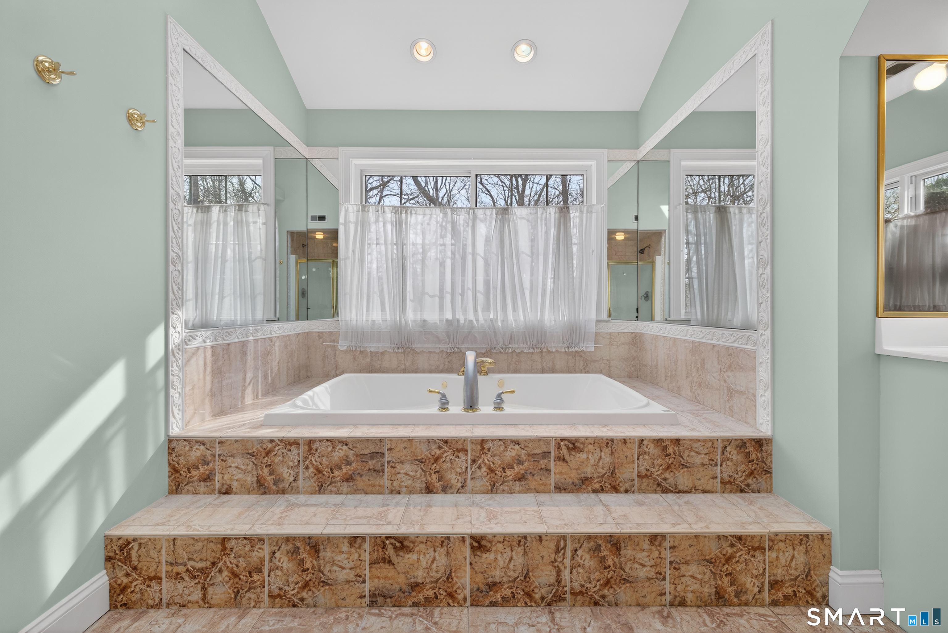 204 Long Wharf Road Stonington, CT 06355 - Photo 22 of 40