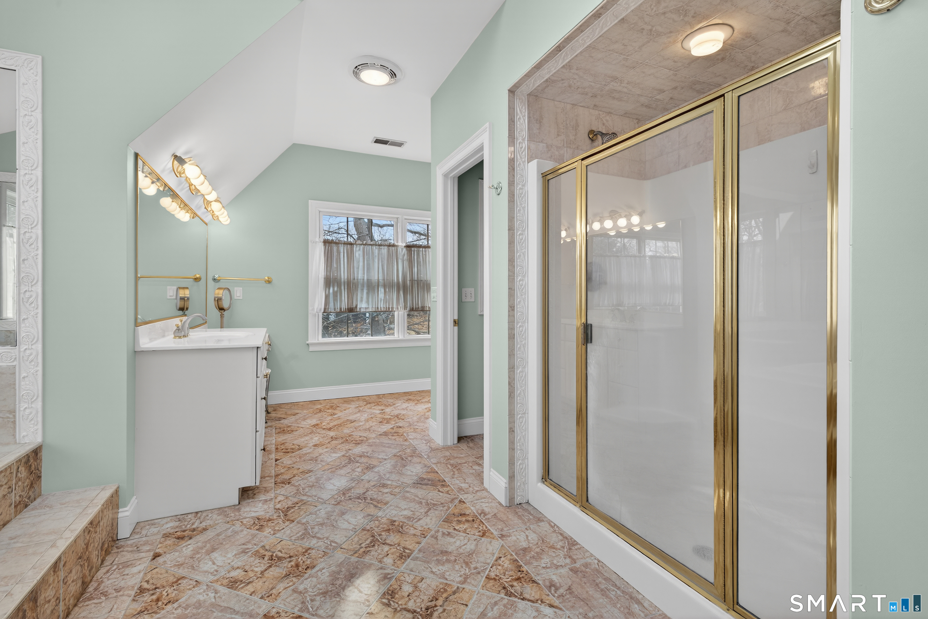 204 Long Wharf Road Stonington, CT 06355 - Photo 23 of 40