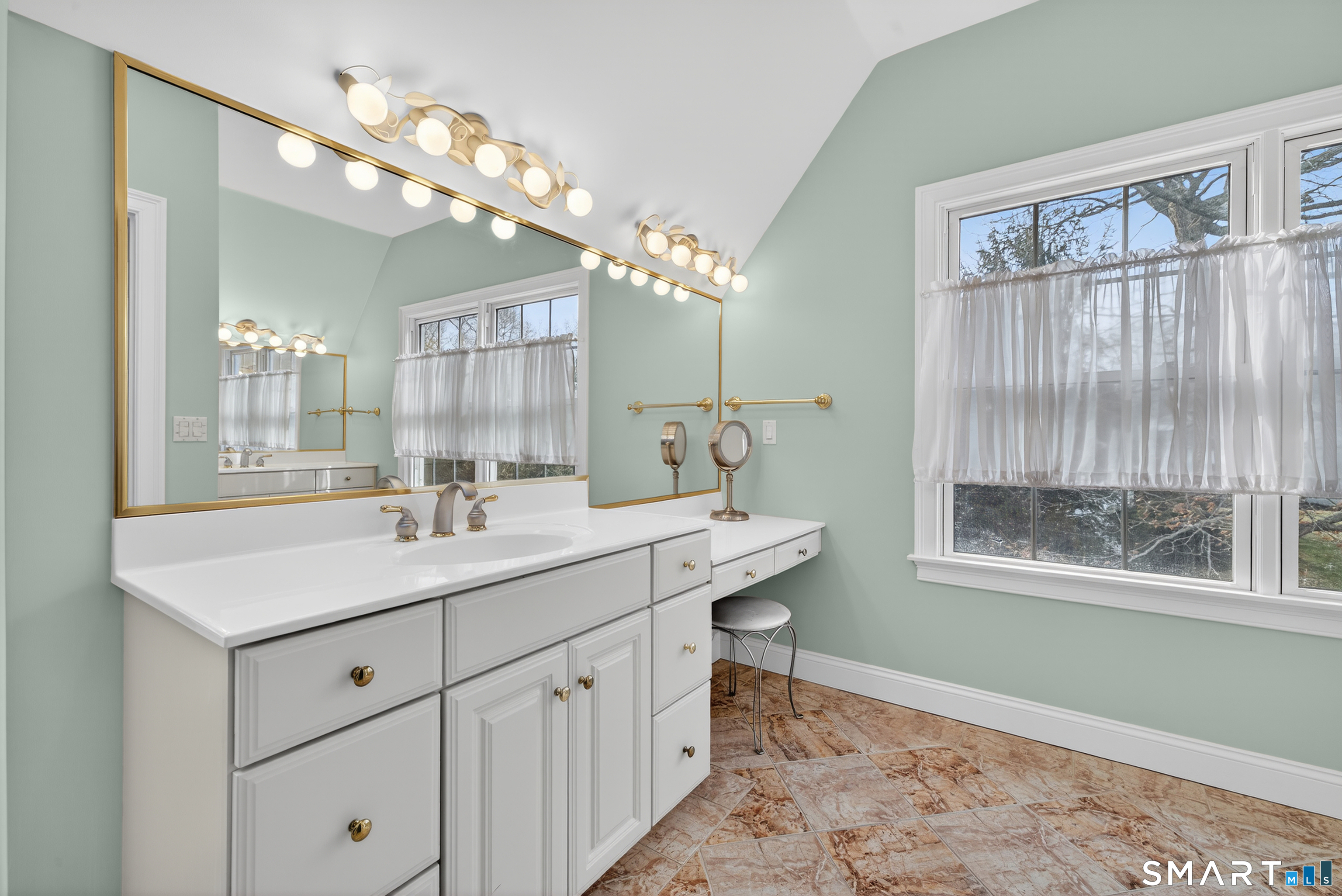 204 Long Wharf Road Stonington, CT 06355 - Photo 24 of 40