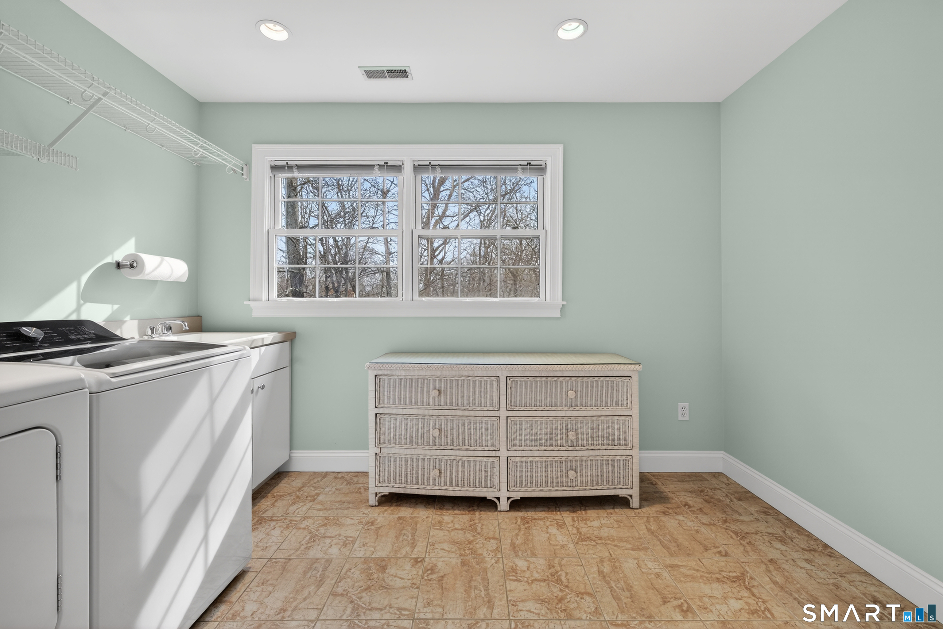 204 Long Wharf Road Stonington, CT 06355 - Photo 27 of 40