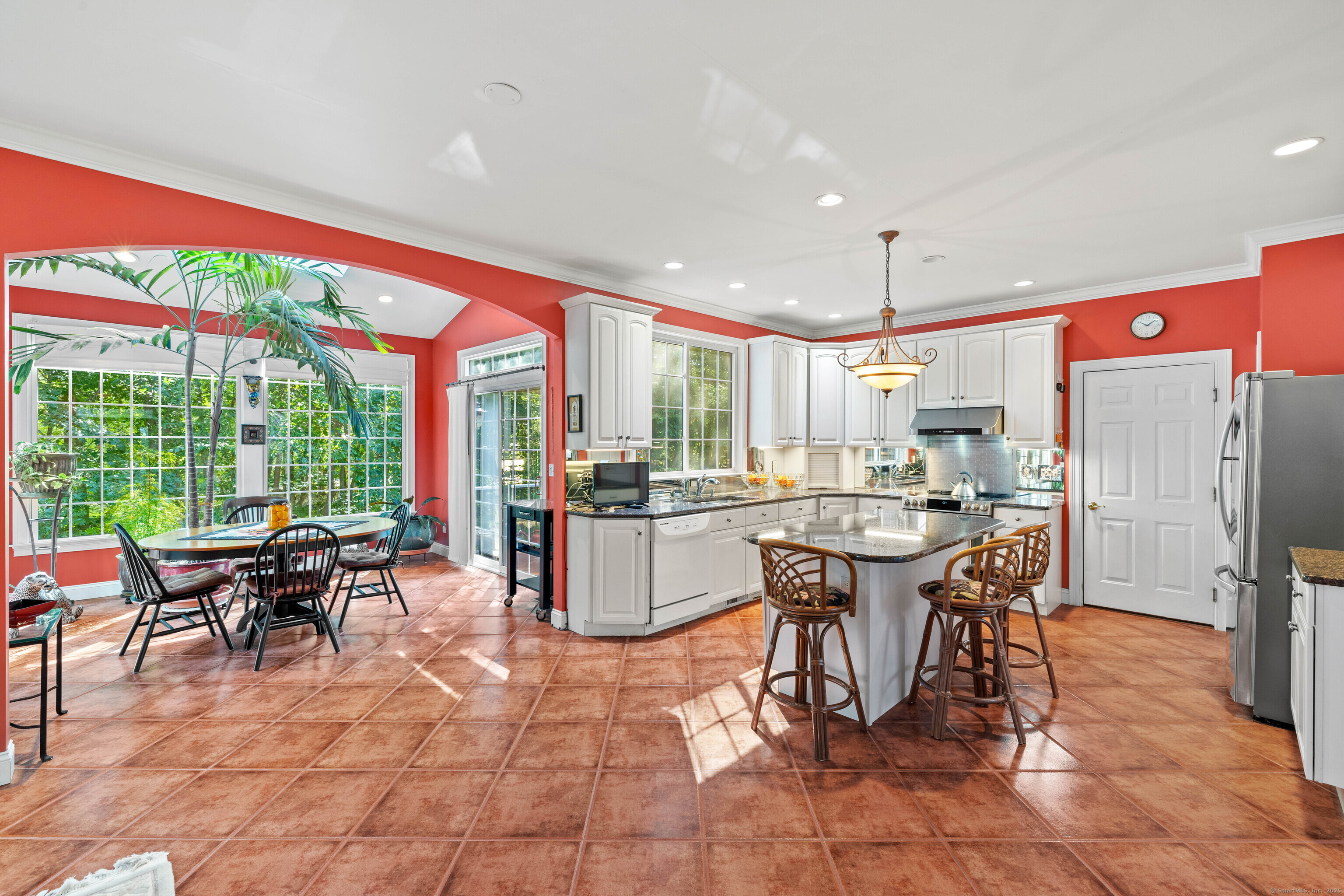 204 Long Wharf Road Stonington, CT 06355 - Photo 4 of 40