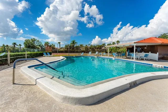 $1,950 | 6438 Draw Lane, Unit 58, Sarasota, FL 34238