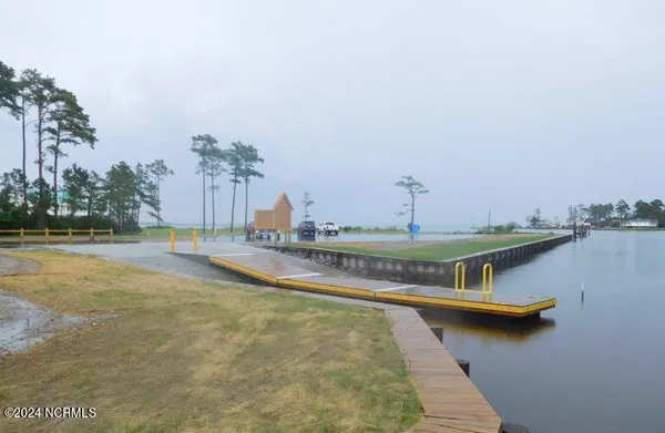 $189,000 | 228 Hopkins Seafood Road, Belhaven, NC 27810