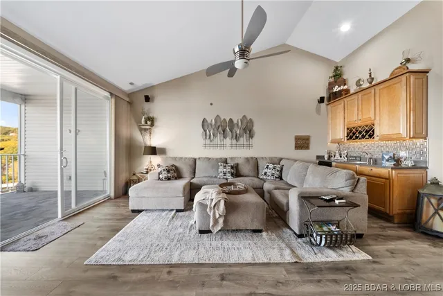 $579,000 | 4499 Ski Drive, Unit 242, Osage Beach, MO 65065