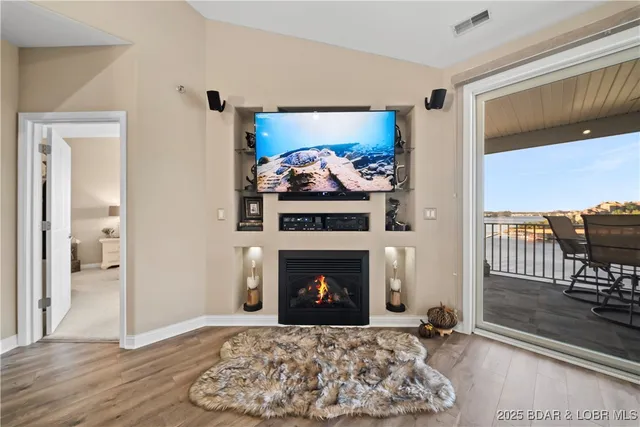 $579,000 | 4499 Ski Drive, Unit 242, Osage Beach, MO 65065