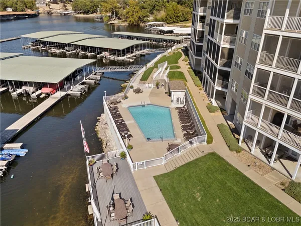 $579,000 | 4499 Ski Drive, Unit 242, Osage Beach, MO 65065