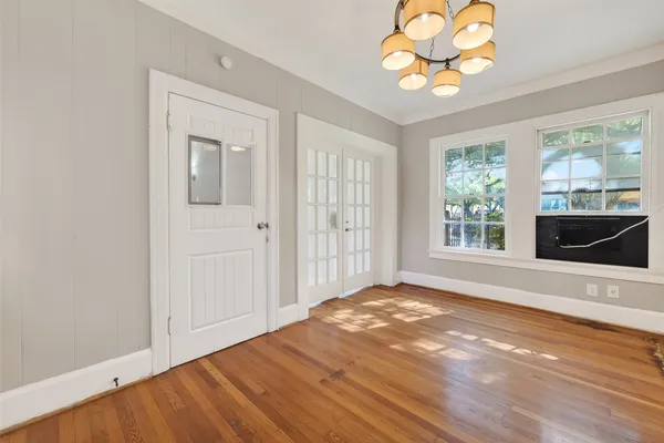 $3,700 | 3410 Austin Street, Houston, TX 77004