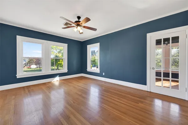 $3,700 | 3410 Austin Street, Houston, TX 77004