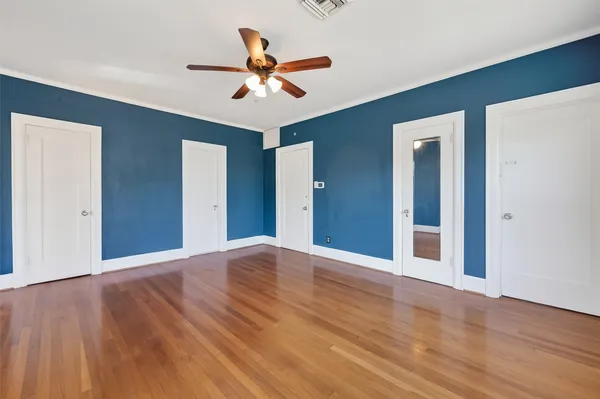 $3,700 | 3410 Austin Street, Houston, TX 77004