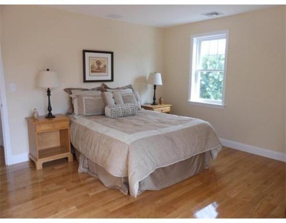 3 Oakley Road, Unit 3 Watertown, MA 02472 - Photo 9 of 14