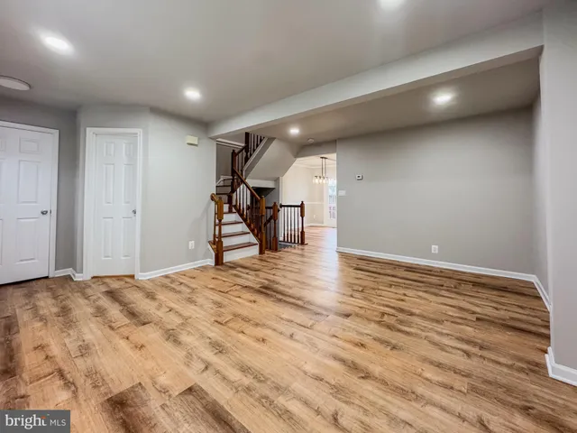 a view of empty room