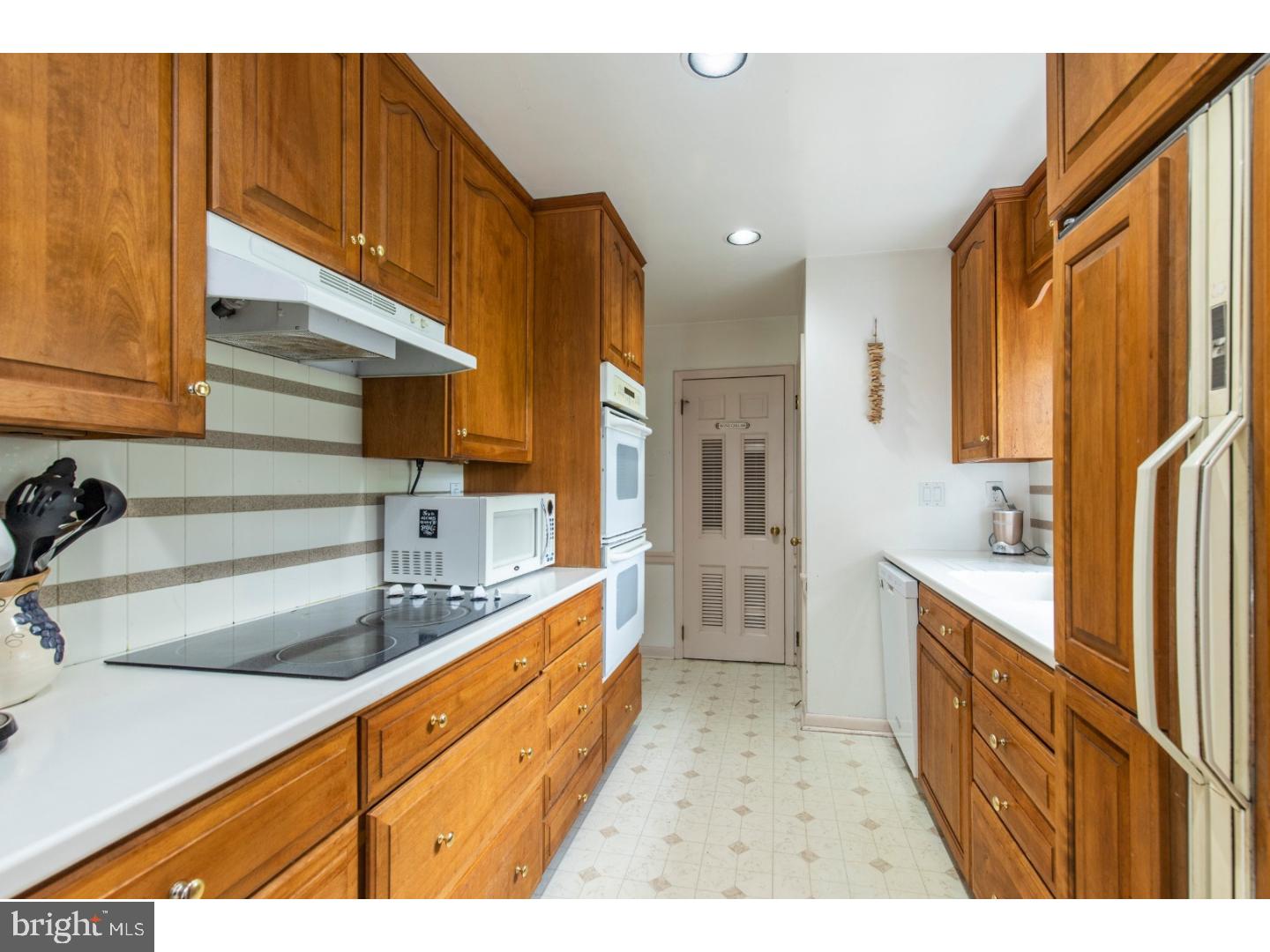 2145 Strasburg Road East Fallowfield, PA 19320 - Photo 9 of 25 Gallery Image 9