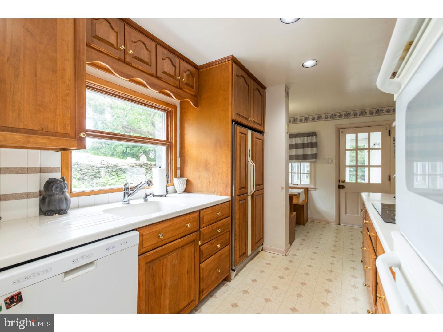 2145 Strasburg Road East Fallowfield, PA 19320 - Photo 10 of 25 Gallery Image 10