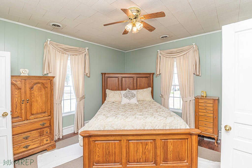 102 S Street Fremont, NC 27830 - Photo 16 of 34