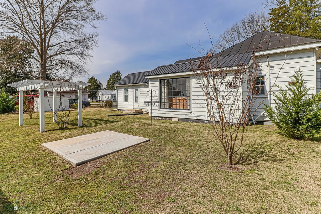 102 S Street Fremont, NC 27830 - Photo 28 of 34