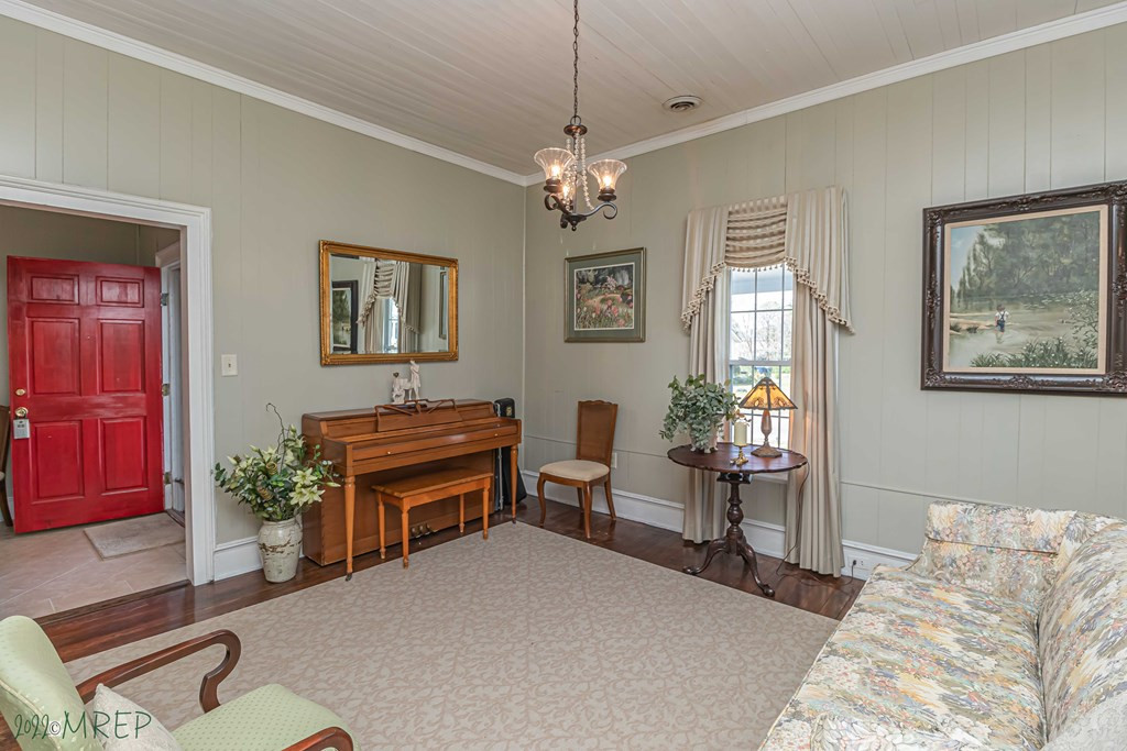 102 S Street Fremont, NC 27830 - Photo 4 of 34