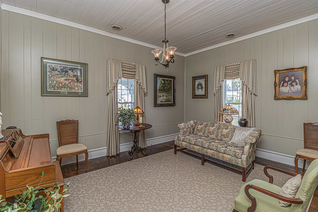 102 S Street Fremont, NC 27830 - Photo 6 of 34