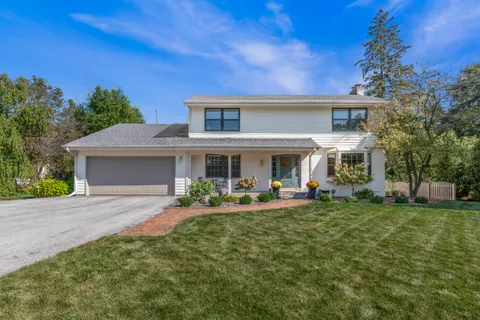 $799,000 | 9062 North Lake Drive, Bayside, WI 53217