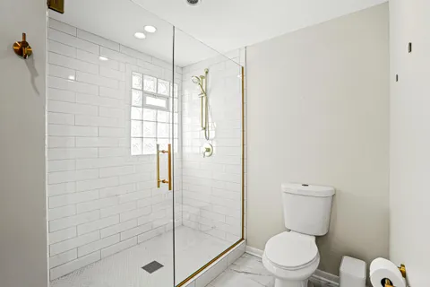 $799,000 | 9062 North Lake Drive, Bayside, WI 53217