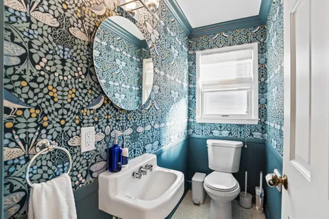 $799,000 | 9062 North Lake Drive, Bayside, WI 53217