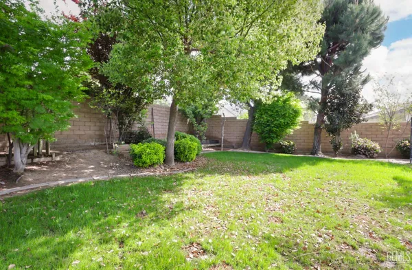 $999,990 | Undisclosed Address, Bakersfield, CA 93314