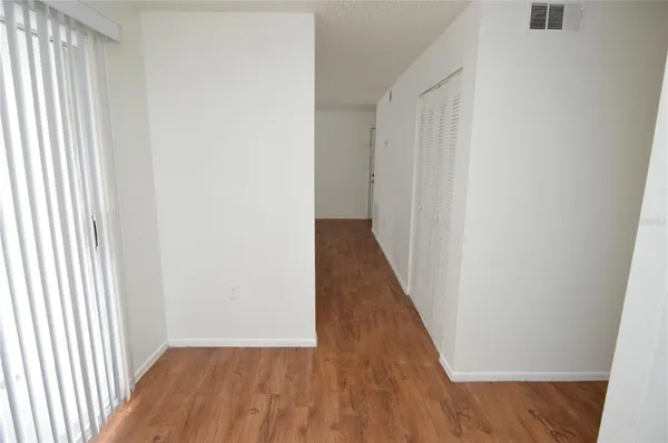 $1,039 | 8425 Cerro Circle, Unit 163, Tampa, FL 33617