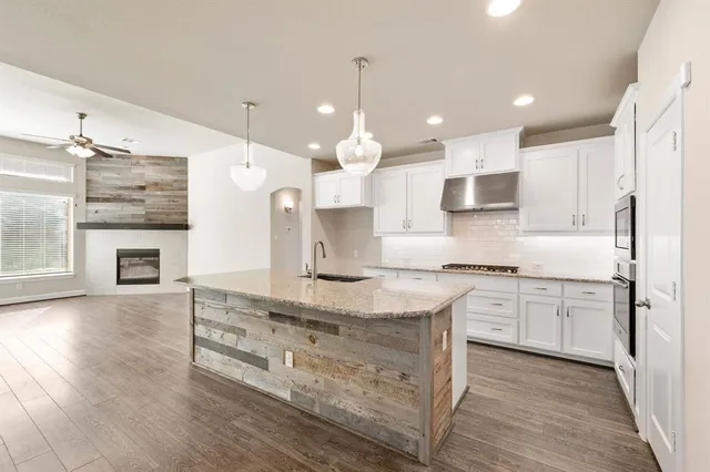 $649,900 | 1113 15th Street, Argyle, TX 76226