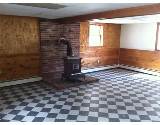 2 Plummer Road Windham, ME 04062 - Photo 5 of 11 Den/Family/Great Room.