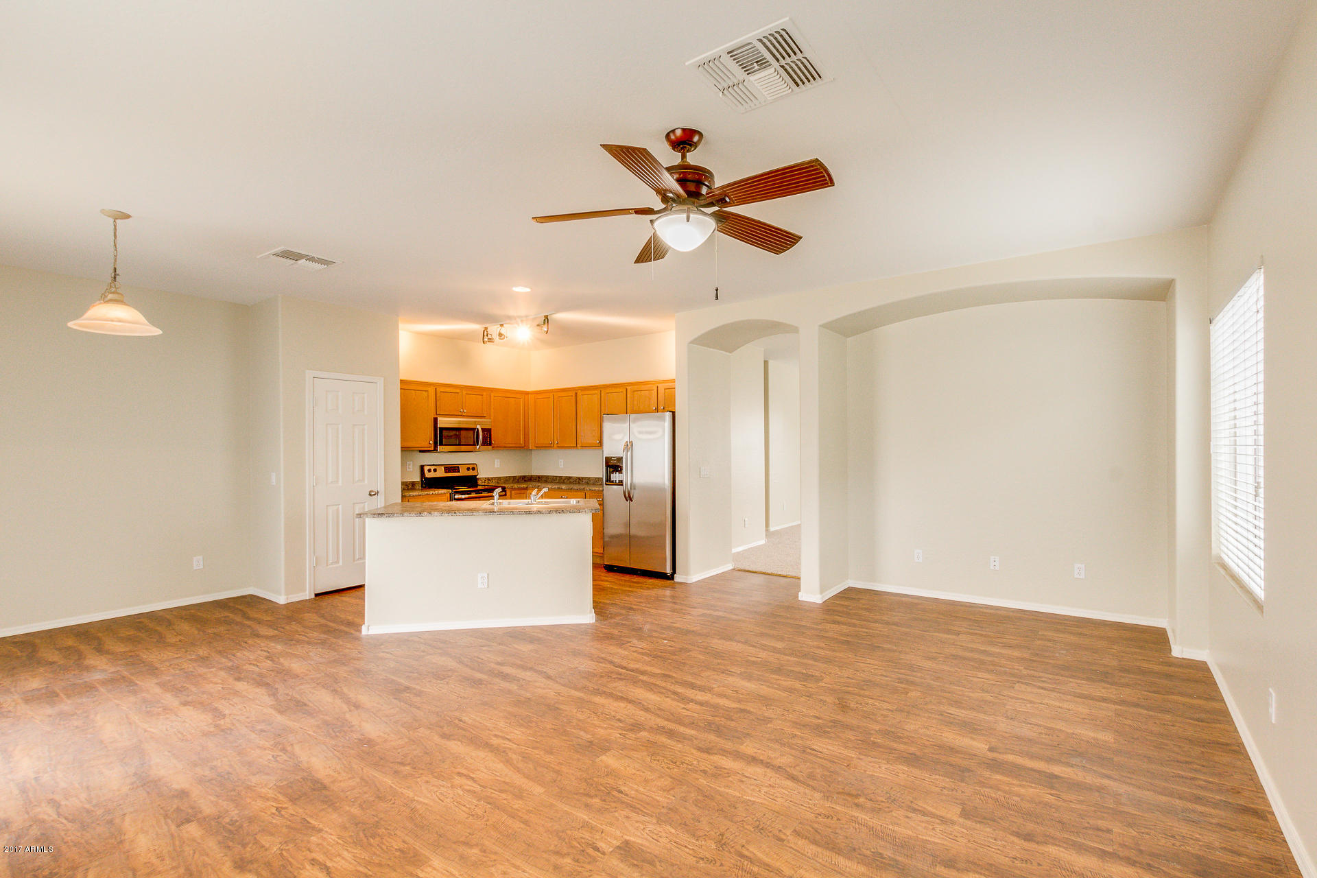 7042 West Beverly Road Laveen, AZ 85339 - Photo 7 of 29 09-Beverly
