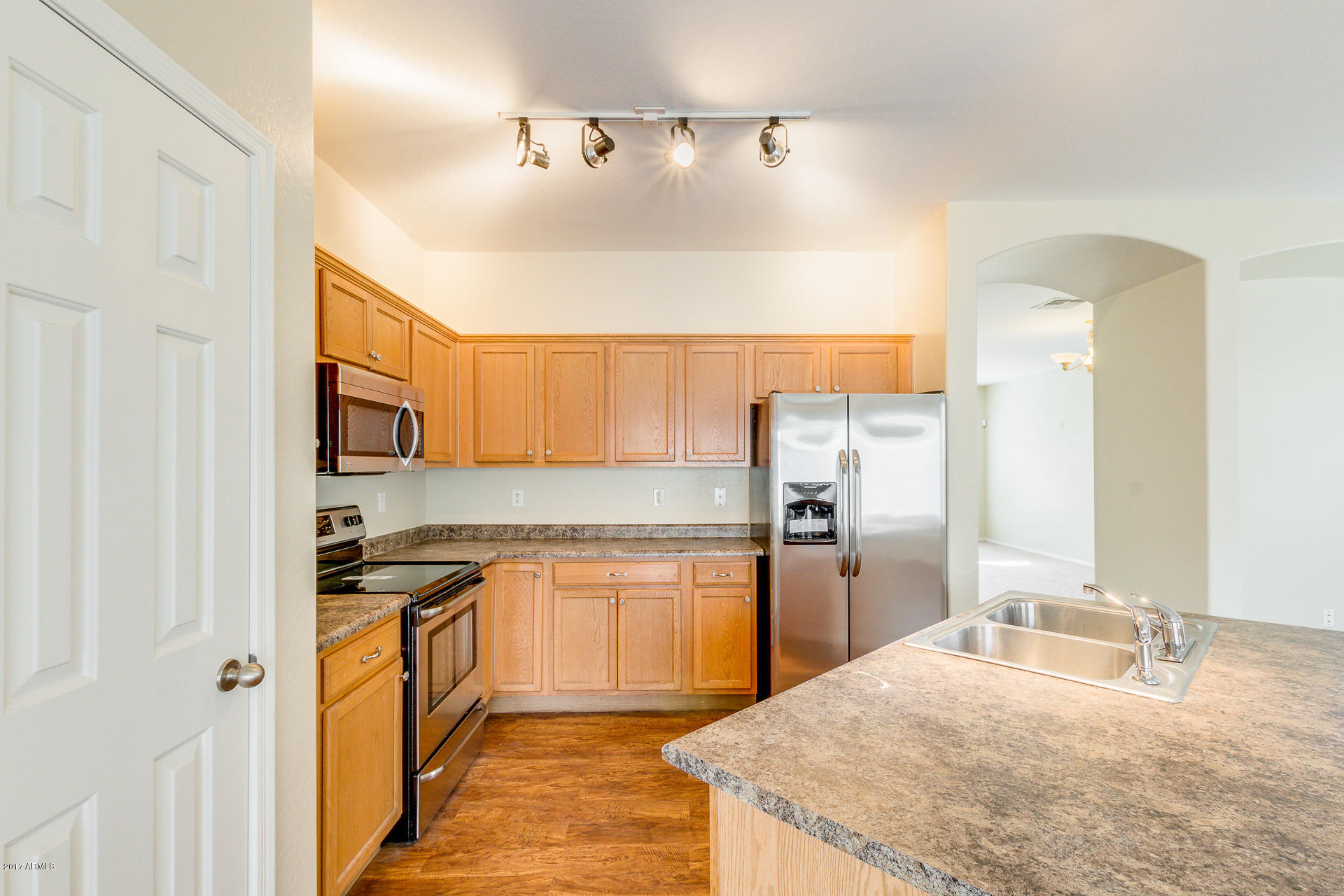 7042 West Beverly Road Laveen, AZ 85339 - Photo 9 of 29 11-Beverly