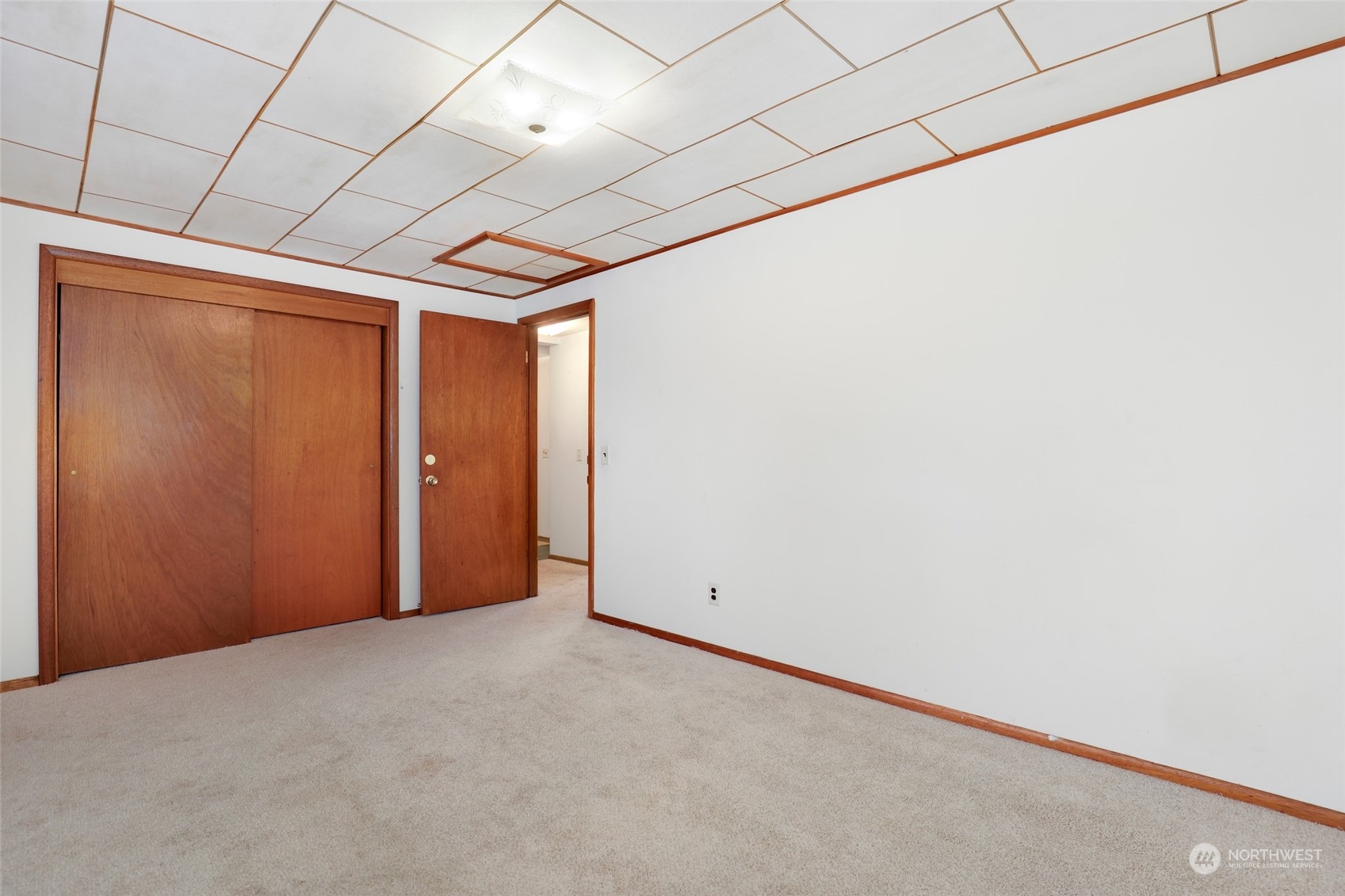 1608 Shattuck Avenue South Renton, WA 98055 - Photo 17 of 38