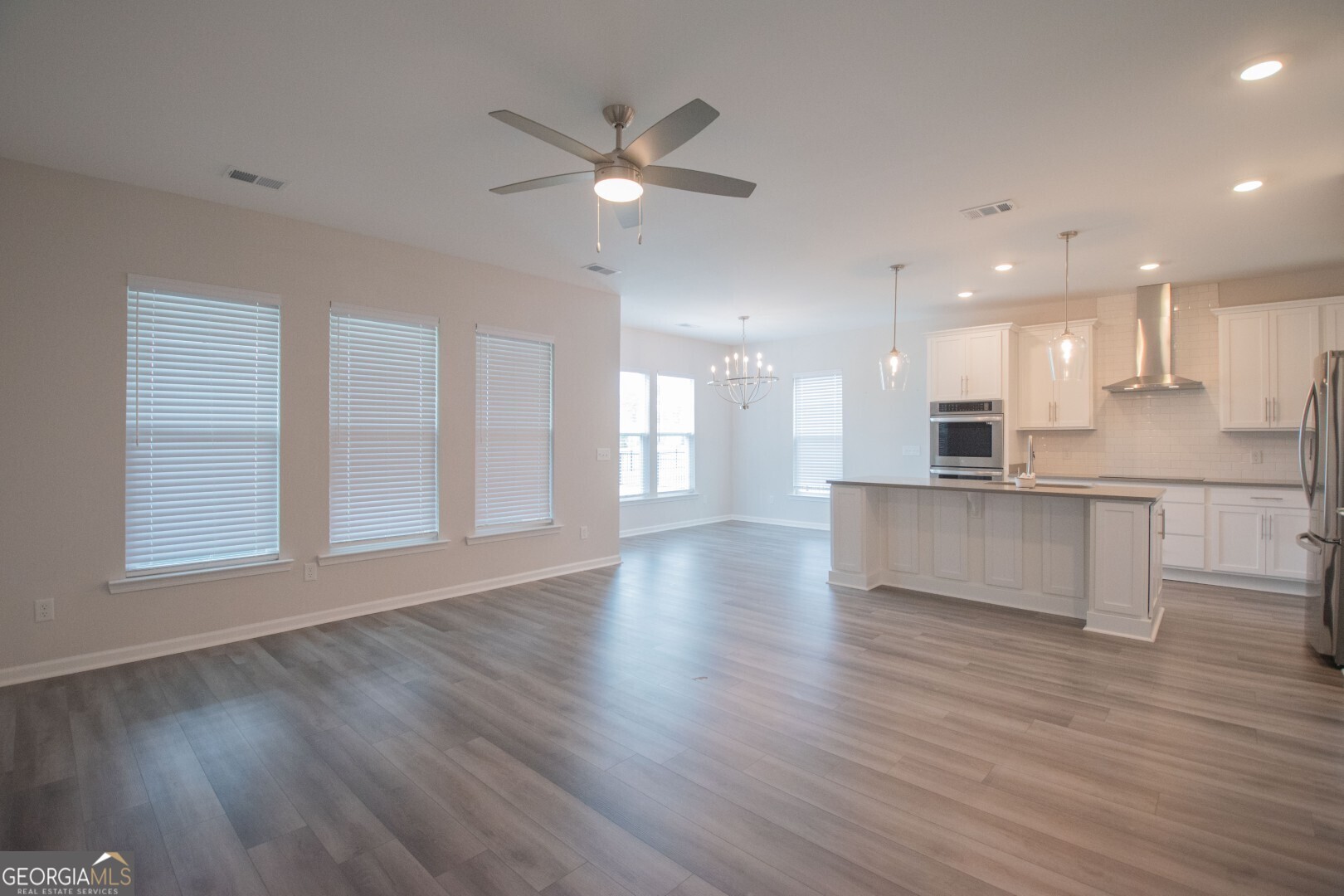 109 Pinehurst Road Kingsland, GA 31548 - Photo 4 of 36