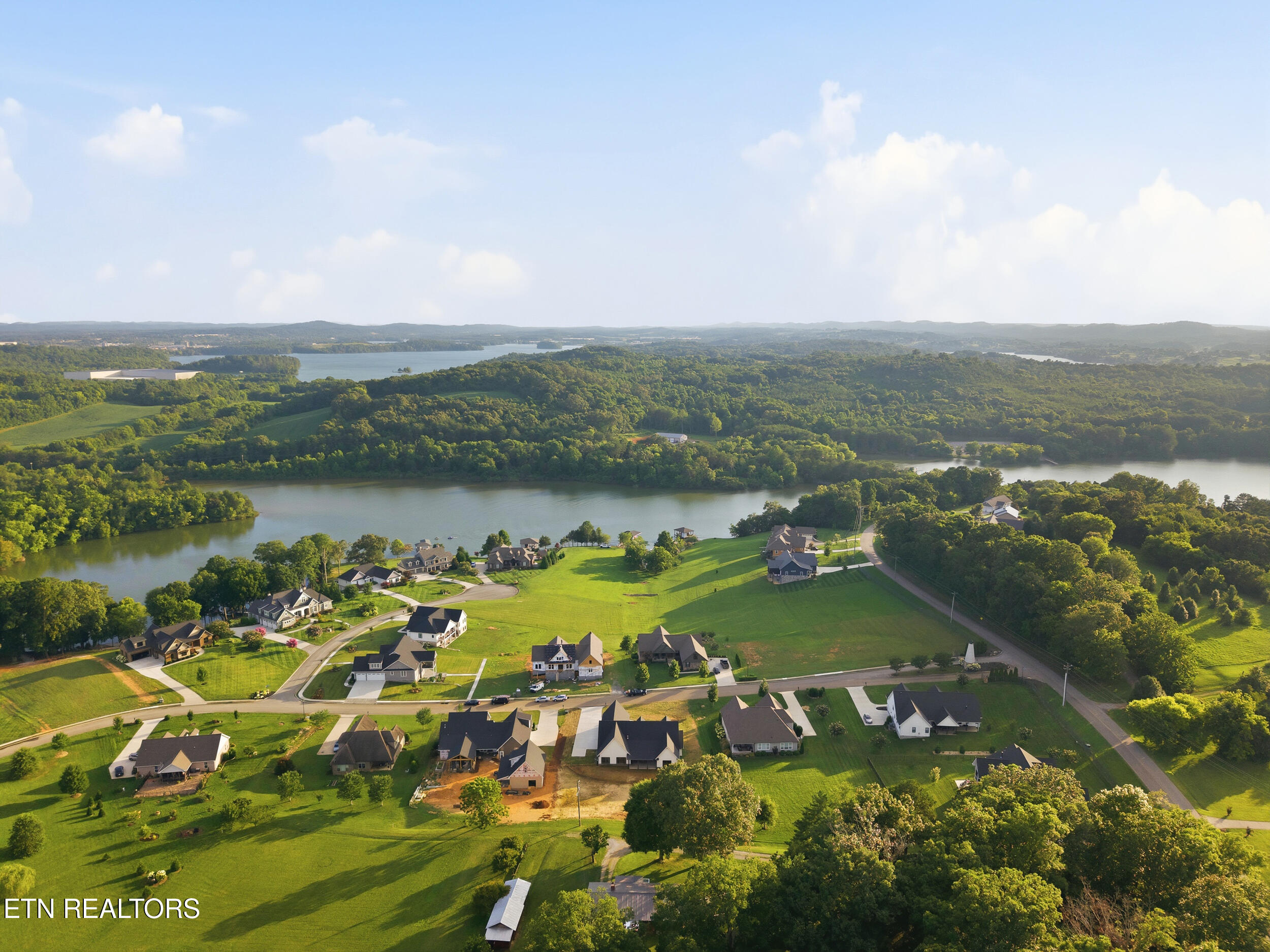 175 Morganton Cove Greenback, TN 37742 - Photo 12 of 49 175_morganton_cv_0025