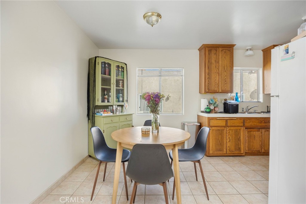 2615 Rockefeller Lane Redondo Beach, CA 90278 - Photo 7 of 33 a dining room with furniture and window