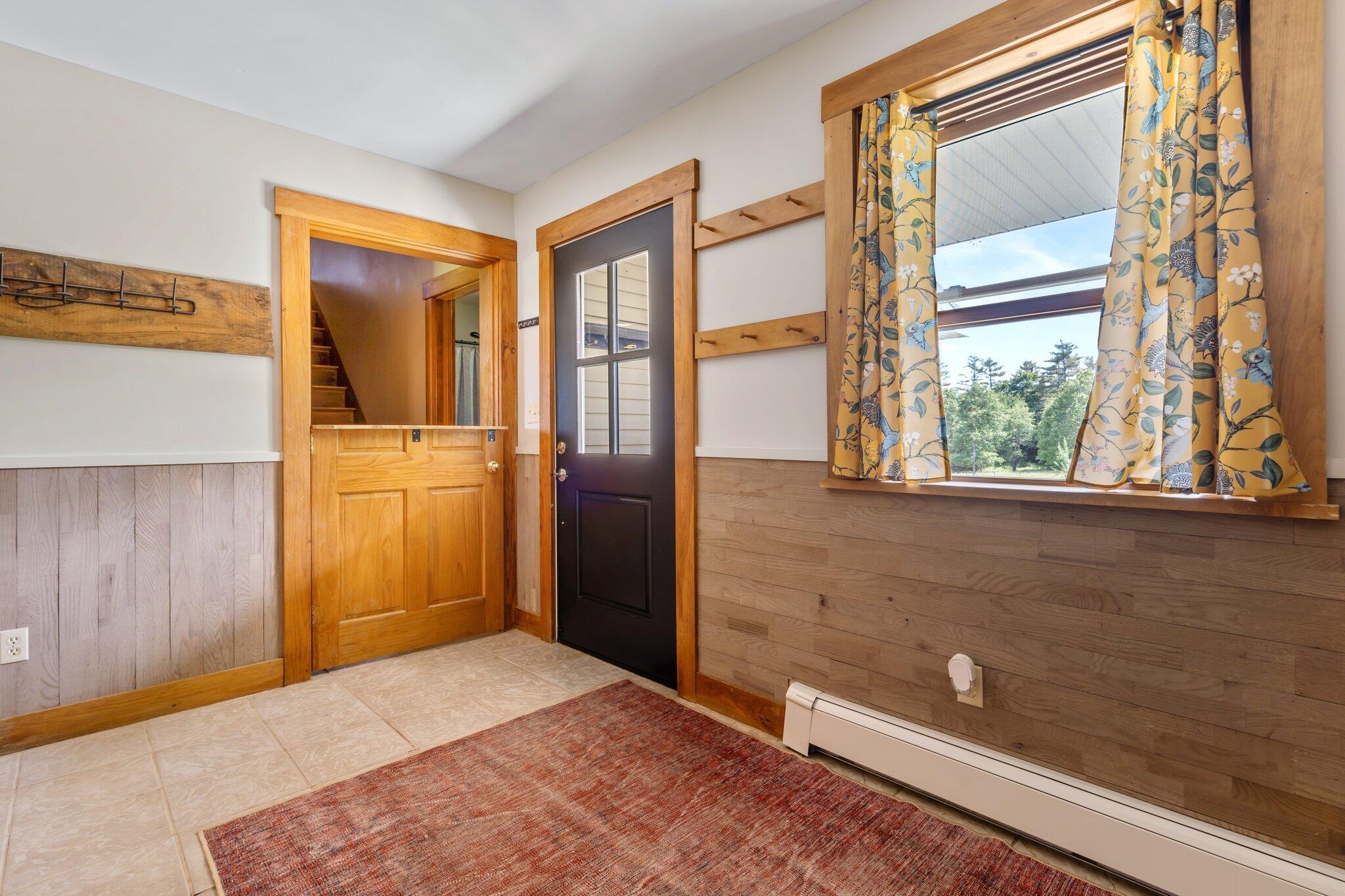 434 Kelley Road Pittston, ME 04345 - Photo 47 of 110 Entry / mudroom