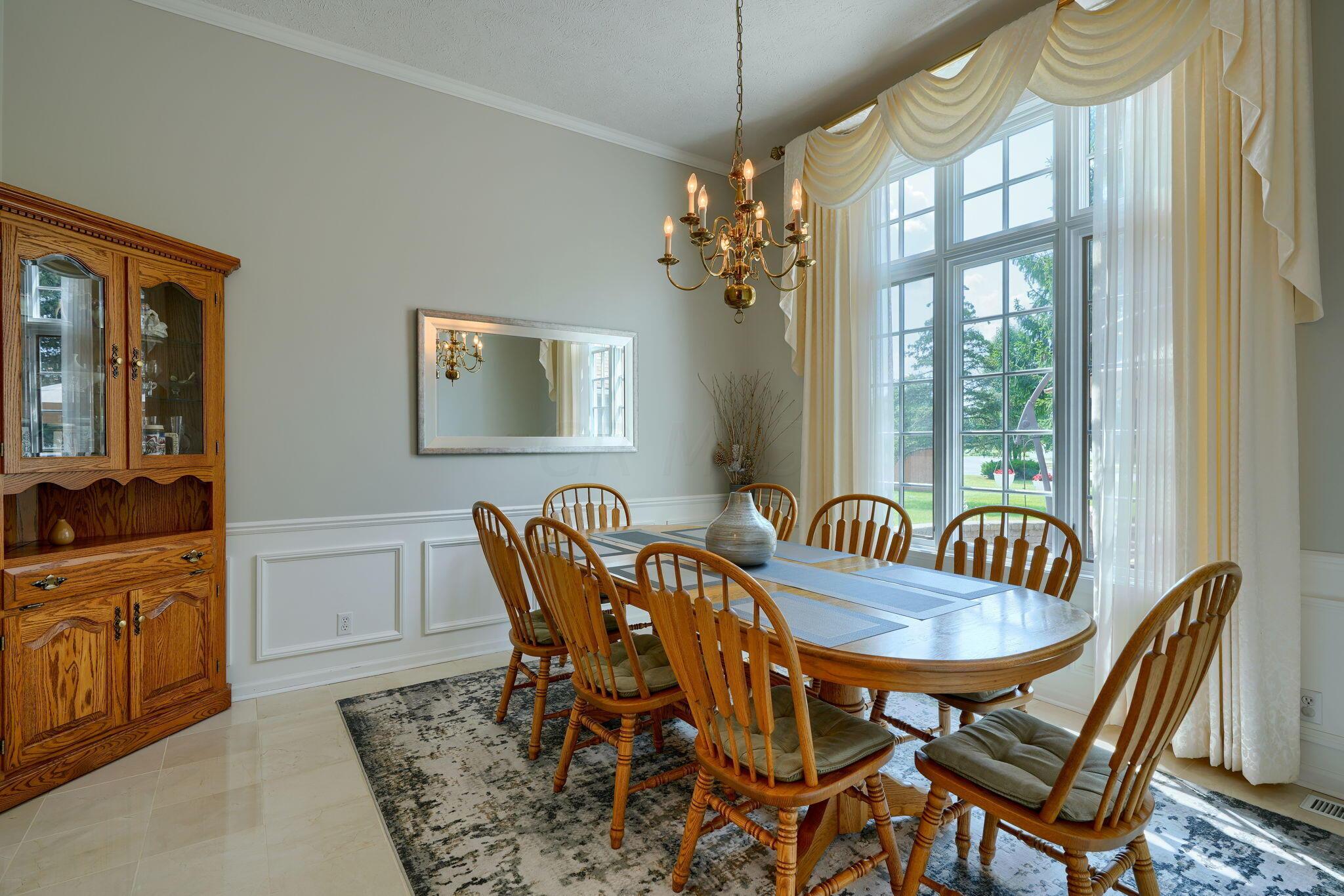 1457 Woodridge Road Marion, OH 43302 - Photo 8 of 80 Formal Dining