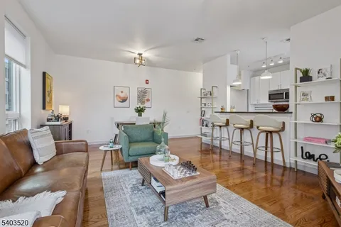 $470,000 | 52 Lincoln Avenue, Unit 302, Orange, NJ 07050