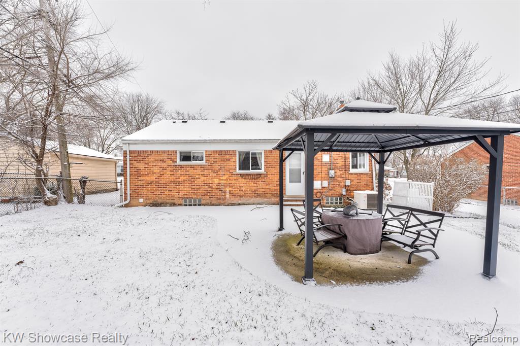 31915 Marblehead Road Farmington, MI 48336 - Photo 26 of 30