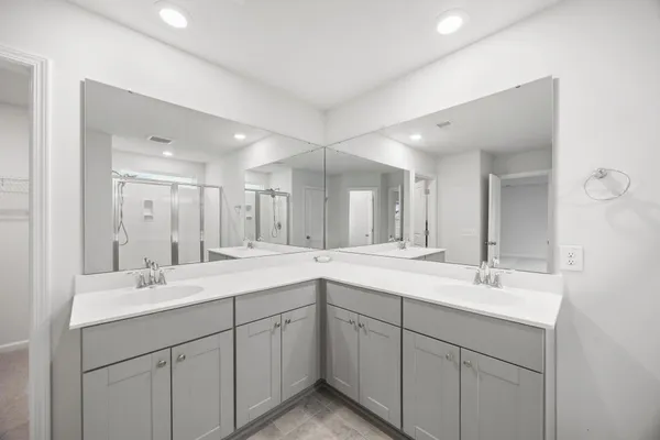 $3,300 | 147 Haverhill Street, Summerville, SC 29486