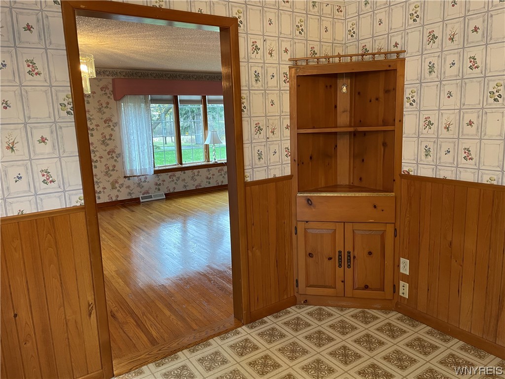 2681 Two Rod Road East Aurora, NY 14052 - Photo 18 of 50 Gallery Image 18