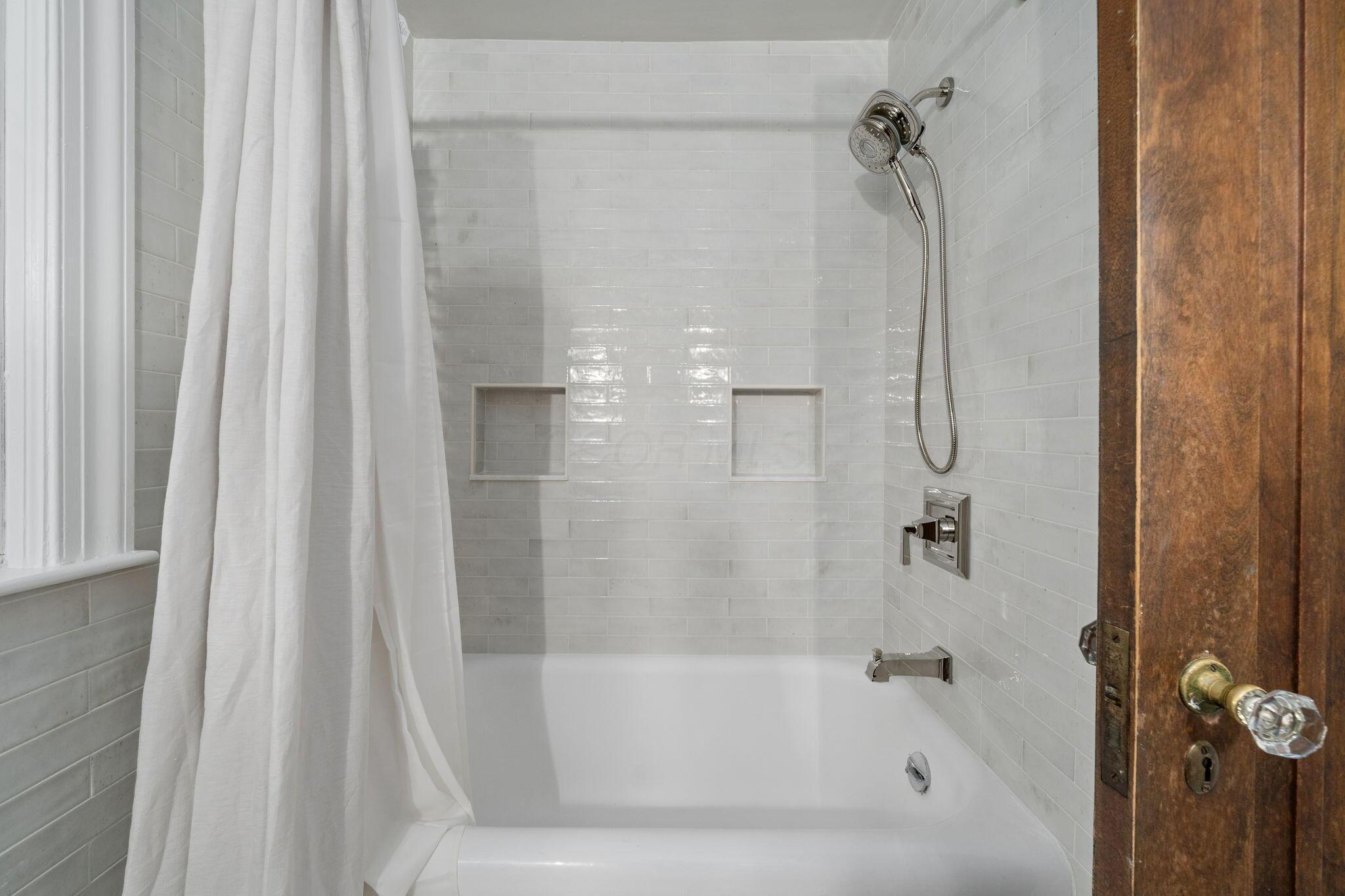 137 East Torrence Road Columbus, OH 43214 - Photo 45 of 68 48-web-or-mls-DSC02380
