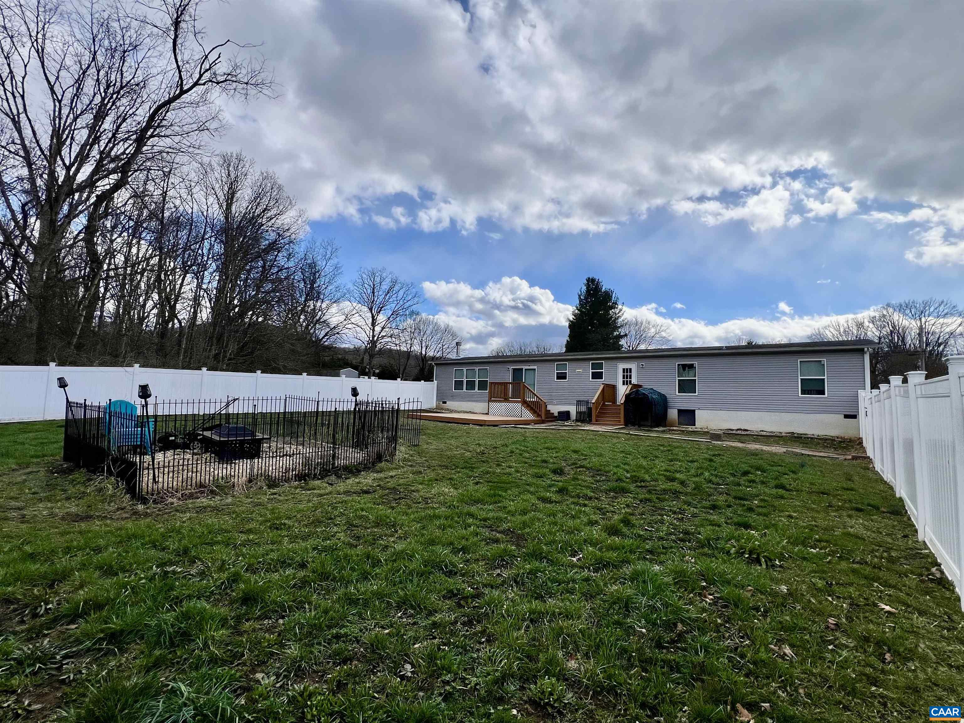 408 Sandy Ridge Road Waynesboro, VA 22980 - Photo 8 of 19