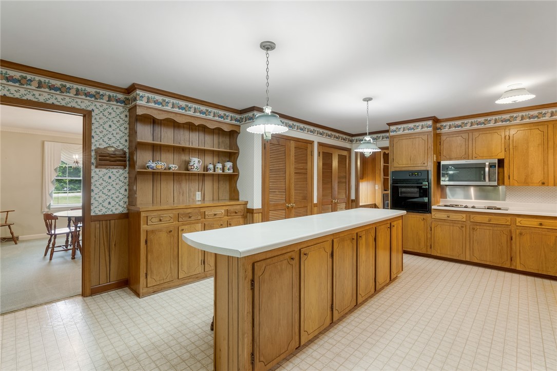 607 Wren School Road Piedmont, SC 29673 - Photo 8 of 41