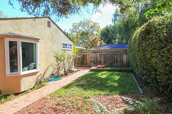 2160 Middlefield Road Palo Alto, CA 94301 - Photo 20 of 24 a view of a house with backyard and sitting area