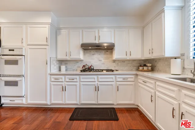 $899,999 | 14521 Benefit Street, Unit 207, Sherman Oaks, CA 91403