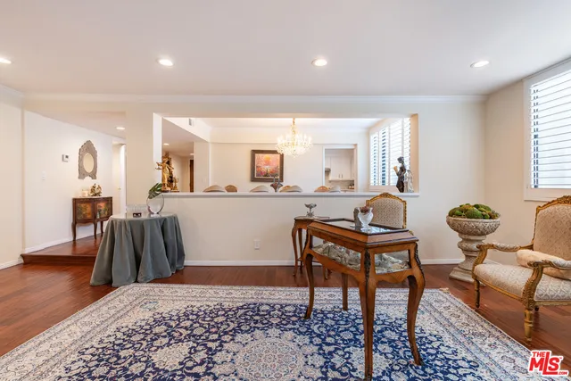 $899,999 | 14521 Benefit Street, Unit 207, Sherman Oaks, CA 91403